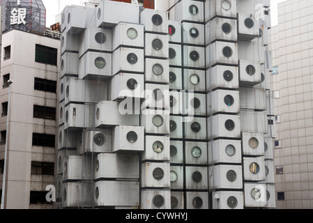 Der Nakagin Capsule Turm vom Architekten Kisho Kurokawa in 1972 in Tokio Shimbashi. Es ist für den Abriss vorgesehen. Stockfoto