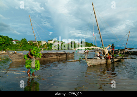 Hafen bei Hell-Ville, Nosy Be, Insel, Madagaskar Stockfoto