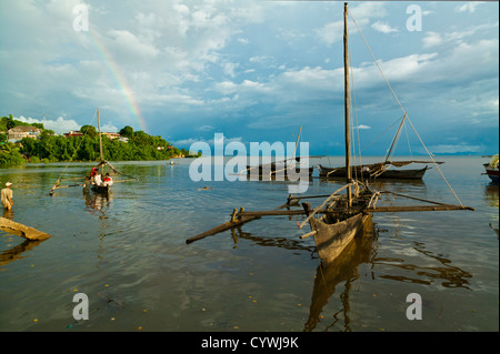 Hafen bei Hell-Ville, Nosy Be, Insel, Madagaskar Stockfoto