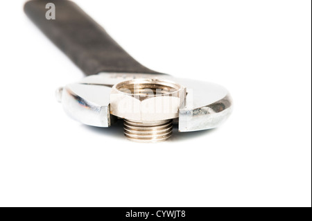 isolierten horizontalen Schraubenschlüssel Kiefer mit Überwurfmutter auf weißem Hintergrund Stockfoto