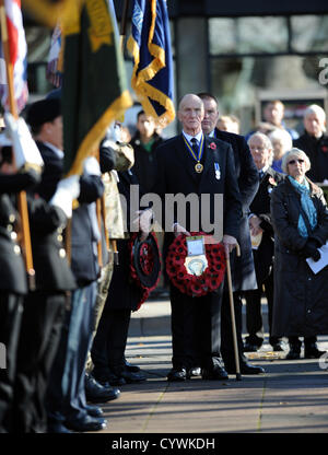 Brighton, UK. Sonntag, 11. November 2012. Veteranen legen Kränze in den Akt des Gedenkens-Dienst in Brighton. Alamy Live-Nachrichten Stockfoto