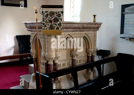 Die Kanzel, Holy Trinity Church, Sewstern, Leicestershire, Großbritannien Stockfoto