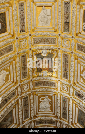 Scala d ' Oro verzierten Decke, Dogenpalast, Venedig, Italien. Stockfoto