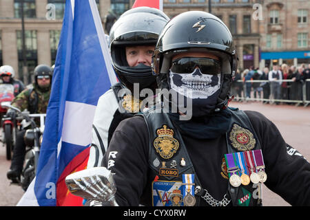 11. November 2012, Remembrance Day parade, George Square, Glasgow, Schottland. Mitglieder der Royal British Legion Motorrad Club, Scotland Branch Teilnahme an der Parade auf ihren Motorrädern. Stockfoto