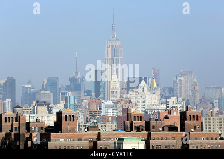 Legendären New York / Skyline von Manhatttan von der Brooklyn Bridge Stockfoto