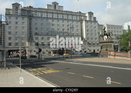 Das Queens Hotel in Leeds City Square UK Stockfoto