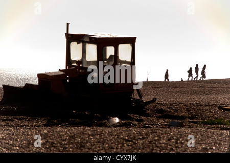 Familie am Strand frühen Herbstmorgen Stockfoto