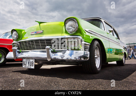 NORTHAMPTONSHIRE, UK - 15 Juli: ein 1956 Green Chevrolet Bel Air in eine Show und Shine Wettbewerb auf der Dragstalgia-Veranstaltung als Weihnachtsmann Stockfoto