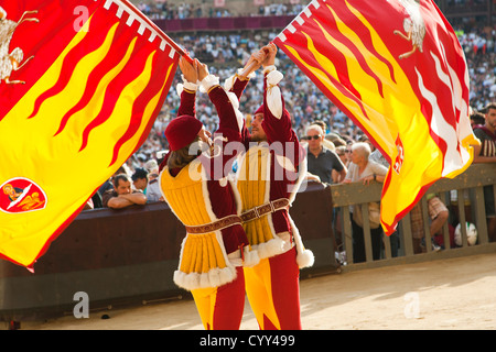 Contrada von Ram, historischer Festzug, Palio von Siena, Siena, Toskana, Italien, Europa Stockfoto