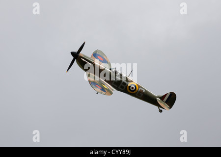 Supermarine Spitfire Mk II EBG, die tatsächlich an der Luftschlacht um England mit der Royal Air Force gekämpft Stockfoto