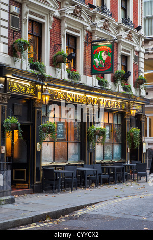 Die Sherlock Holmes Pub in der Nähe von Trafalgar, London England, UK Stockfoto