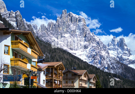 Italien, Dolomiten, Trentino Alto Adige, die Häuser von San Martino di Castrozza Stockfoto