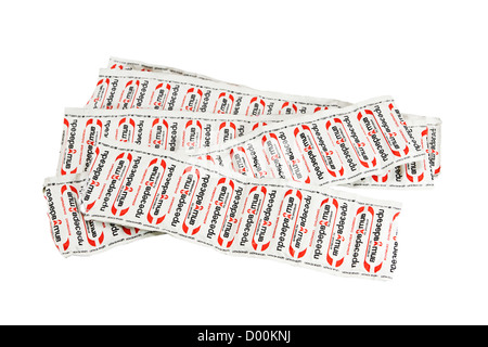 Haufen von alten sowjetischen Kondome isoliert auf weißem Hintergrund Stockfoto