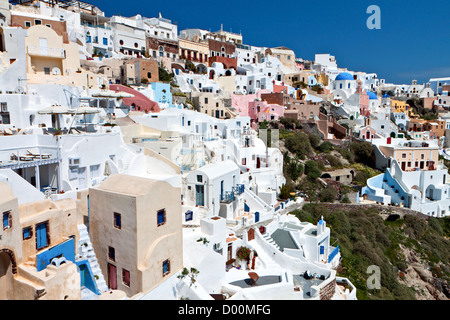 Insel Santorin in der Ägäis in Griechenland. Berühmte mediterrane Sommerfrische Stockfoto