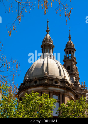 Blick auf die Kuppel des MNAC Museum und die Kunstgalerie am Montjuic in Barcelona Stadtzentrum Katalonien Spanien Stockfoto