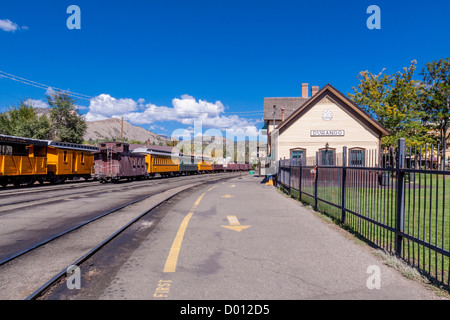 Durango-Zug-Depot für den Durango und Silverton Narrow Gauge Railroad in Colorado. Stockfoto