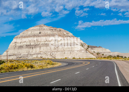 Sandstein Hügel und malerische Landschaften auf US-550 in New Mexico. Stockfoto