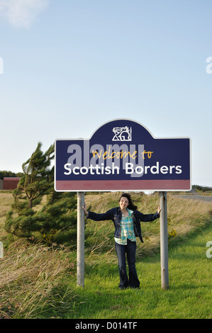 Willkommen Sie bei Scottish Borders Zeichen auf A1 in der Nähe von Berwick UponTweed, Schottland, UK Stockfoto