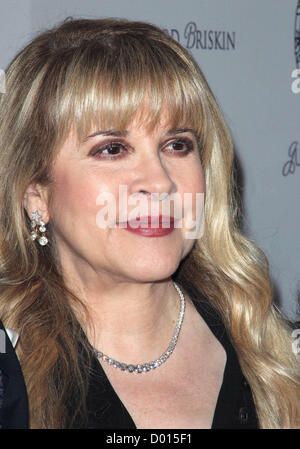13. November 2012 - Los Angeles, Kalifornien, USA - Stevie Nicks besucht Damen Gilde Cedars-Sinai 55. Jubiläums-Gala am 13. November 2012 bei The Beverly Wilshire Hotel in Beverly Hills, Kalifornien. USA. (Kredit-Bild: © TLeopold/Globe Photos/ZUMAPRESS.com) Stockfoto
