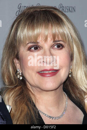 13. November 2012 - Los Angeles, Kalifornien, USA - Stevie Nicks besucht Damen Gilde Cedars-Sinai 55. Jubiläums-Gala am 13. November 2012 bei The Beverly Wilshire Hotel in Beverly Hills, Kalifornien. USA. (Kredit-Bild: © TLeopold/Globe Photos/ZUMAPRESS.com) Stockfoto