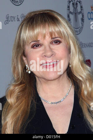 13. November 2012 - Los Angeles, Kalifornien, USA - Stevie Nicks besucht Damen Gilde Cedars-Sinai 55. Jubiläums-Gala am 13. November 2012 bei The Beverly Wilshire Hotel in Beverly Hills, Kalifornien. USA. (Kredit-Bild: © TLeopold/Globe Photos/ZUMAPRESS.com) Stockfoto