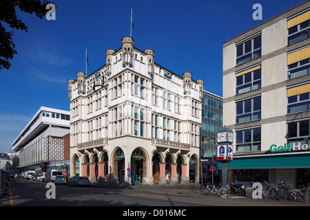 Echt Koelnisch Wasser, Dufthaus 4711 in der Glockengasse 4, Stammhaus der Firma Muelhens, Parfuemerie, Köln am Rhein, Nordrhein-Westfalen Stockfoto