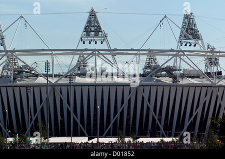 Außenansicht des zentralen Teils des Olympiastadions während der Paralympischen Spiele 2012 in Stratford Stockfoto