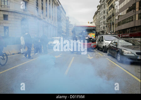 Barcelona, Spanien. 14. November 2012. Kundgebung gegen Sparpolitik im Zentrum Stadt. Bildnachweis: Esteban Mora / Alamy Live News Stockfoto