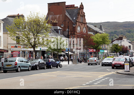 Largs Main Street, Küstenstadt in North Ayrshire, Schottland, Großbritannien Stockfoto