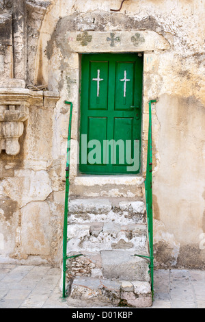 Tür im äthiopischen Kloster, Kirche des Heiligen Grabes in Jerusalem. Israel Stockfoto