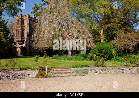 Der Abt Veranda - Teil der historischen Ruinen von Cerne Abbey in Dorf von Cerne Abbas in Dorset, England, UK Stockfoto