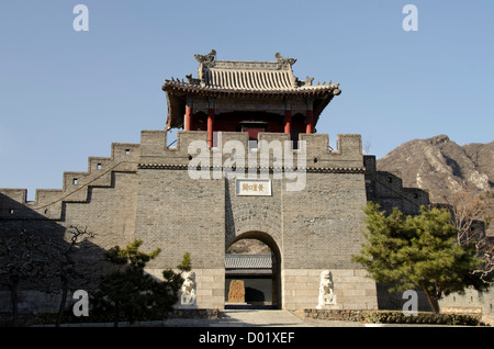 China, Ji Provinz Tianjin. Die chinesische Mauer bei Huangyaguan. Mauer in abgelegenen Gegend von Huangya Pass. Stockfoto