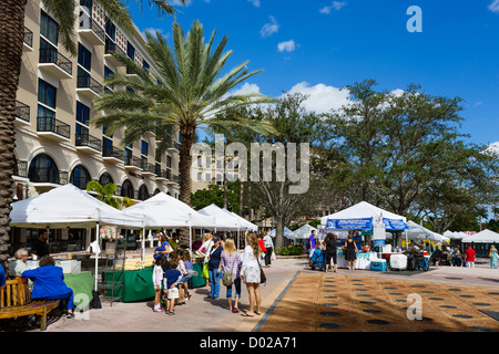 Am Samstagmorgen Greenmarket am Ende des Clematis Street, West Palm Beach, Treasure Coast, Florida, USA Stockfoto