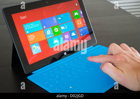 Tastatur mit Microsoft Surface rt Tablet-computer Stockfoto