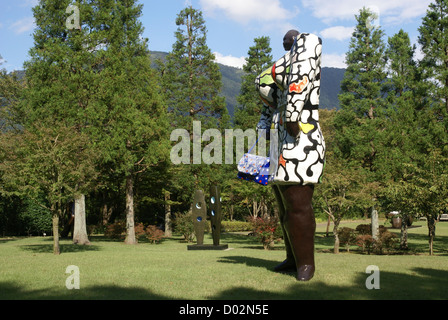 Miss Black Power von Niki de Saint Phalle, Hakone Freilichtmuseum. Japan Stockfoto