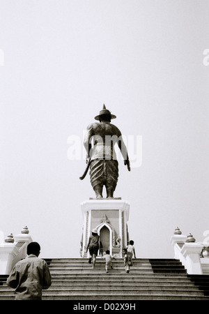 Die Statue von König Fa Ngum, der Laotischen Königreichs im Jahre 1354 in Vientiane in Laos in Indochina erstellt in Fernost Südostasien. Geschichte Reisen Stockfoto