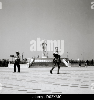 Reisen Fotografie - Straßenszene in Vientiane in Laos in Indochina Südostasien Fernost. Menschen Reportage Bildjournalismus Stockfoto