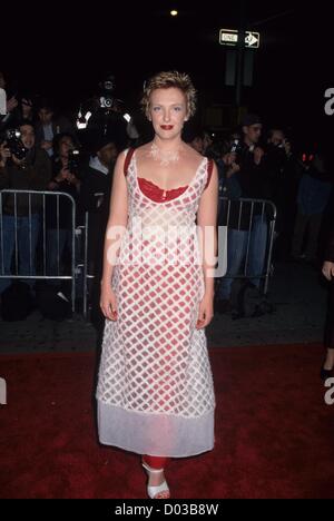 TONI COLLETTE 1998.Velvet Goldmine premiere im East Village Theatre in neuen York.k13842HMc. (Kredit-Bild: © Henry Mcgee/Globe Photos/ZUMAPRESS.com) Stockfoto