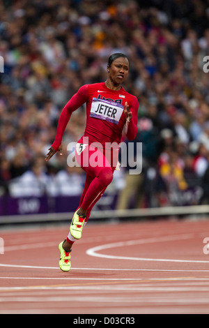 Carmelita Jeter (USA) im Wettbewerb mit rund 1 200 Meter der Frauen bei den Olympischen Sommerspielen 2012 in London Stockfoto