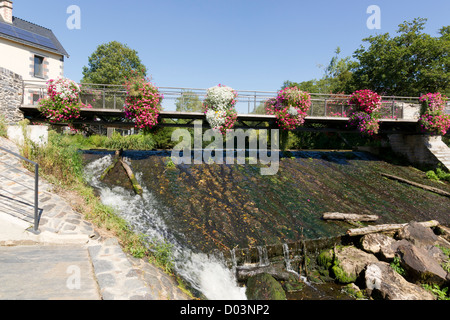 La Gacilly ist gleichbedeutend mit der späten Yves Rocher, die erstellt und lief seine Kosmetik-Imperium in diesem charmanten Dorf von Morbihan. Stockfoto