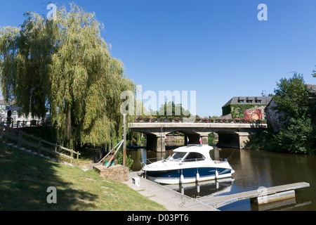 La Gacilly ist gleichbedeutend mit der späten Yves Rocher, die erstellt und lief seine Kosmetik-Imperium in diesem charmanten Dorf von Morbihan. Stockfoto