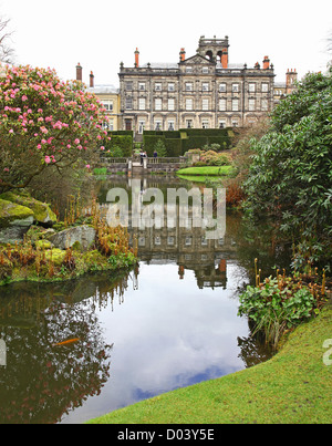 Das Haus und See bei Biddulph Grange, Stoke-on-Trent, North Staffs, England, UK Stockfoto