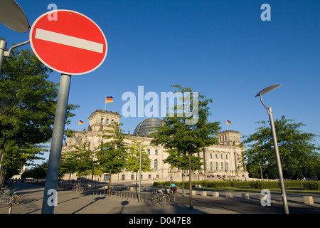 Zeichen vor dem Reichstag Stockfoto