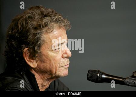 16. November 2012 - Madrid, Madrid, Spanien - Lou Reed besucht die Eröffnung seiner Ausstellung in der Matadero am 16. November 2012 in Madrid, Spanien (Credit-Bild: © Jack Abuin/ZUMAPRESS.com) Stockfoto