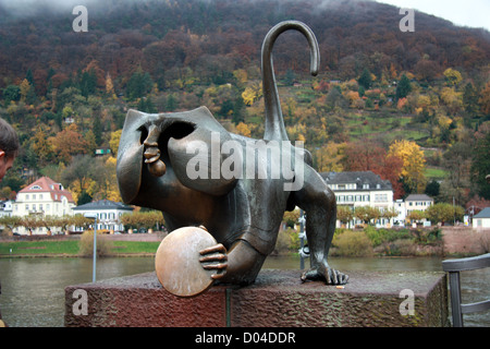 Statue am Fluss in Heidelberg in Deutschland Stockfoto