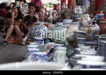 Der Schmutz - Panjiayuan - Markt Peking Stockfoto