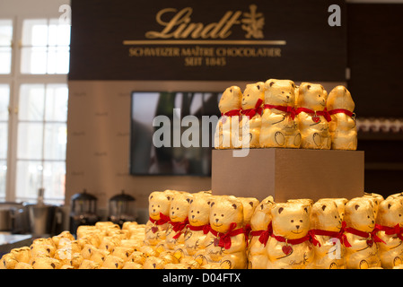 Der neu eröffnete Lindt Chocolate Boutique im berühmten Schönbrunn am 4. Oktober 2012 in Wien, Österreich. Stockfoto