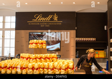 Der neu eröffnete Lindt Chocolate Boutique im berühmten Schönbrunn am 4. Oktober 2012 in Wien, Österreich. Stockfoto