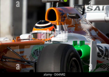 Deutscher Rennfahrer Nico Hülkenberg Köpfe aus den Gruben im Training für den Formel 1 United States Grand Prix am Circuit of the Americas Stockfoto