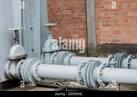 Industrielle Rohrleitungen Montage Stockfoto